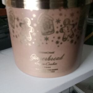 Gingerbread Luxe Candle in Blush Pink and Gold